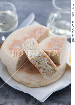 typical portuguese bread of Madeira Bolo do caco 78965632