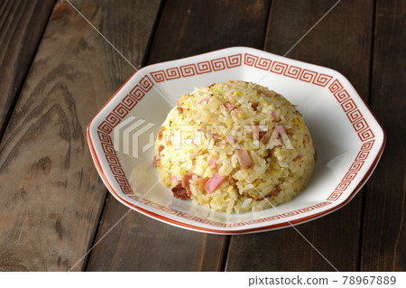 火影卷、叉燒等各種食材的單品炒飯 78967889