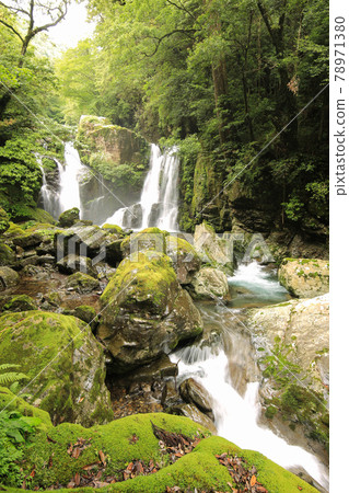 Todoroki Falls, Kaiyo Town, Tokushima Prefecture, Double Waterfall 78971380