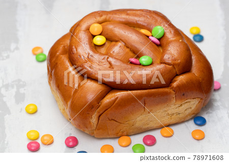 typical Portuguese Easter cake Folar on ceramic background 78971608