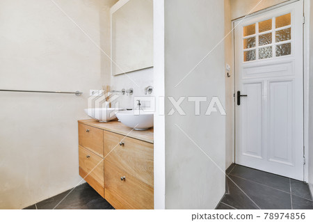 Luxury bathroom design 78974856