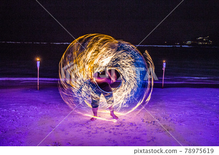 Fire show on the beach in Koh Samui in Thailand 78975619