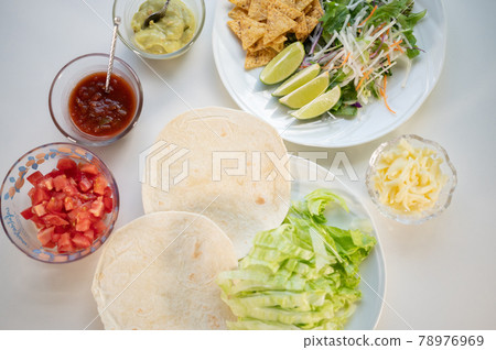Mexican food classic tacos Mexican food classic tacos 78976969