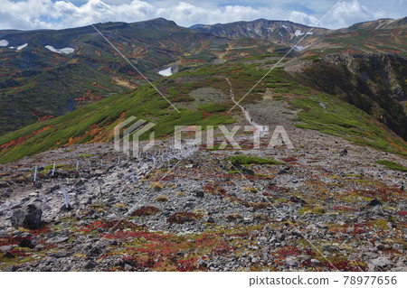 Longitudinal run from Mt. Asahidake to Mt. Longitudinal run from Mt. Asahidake to Mt. 78977656
