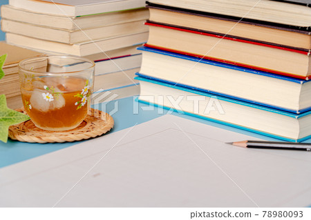 Reading impressions and manuscript paper Reading impressions and manuscript paper 78980093