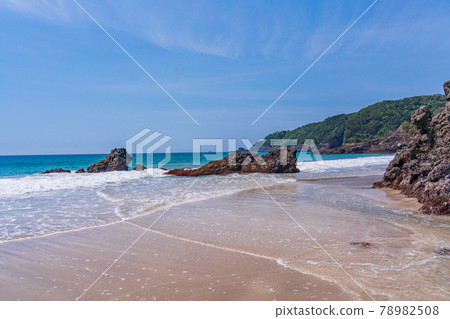 (Shizuoka Prefecture) Kisami Ohama Beach in Izu Shimoda, a beach full of tropical atmosphere 78982508