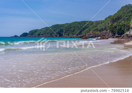 (Shizuoka Prefecture) Kisami Ohama Beach in Izu Shimoda, a beach full of tropical atmosphere 78982518