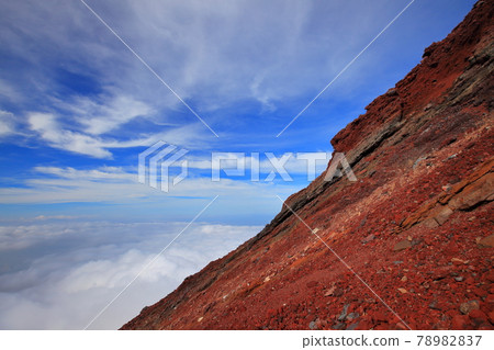 Climbing Mt. Fuji in fine weather near the summit Climbing Mt. Fuji in fine weather near the summit 78982837