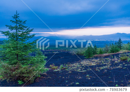 (Shizuoka Prefecture) Early morning overlooking the Gotemba area from the Mt. Fuji Gotembaguchi mountain trail (Shizuoka Prefecture) Early morning overlooking the Gotemba area from the Mt. Fuji Gotembaguchi mountain trail 78983679