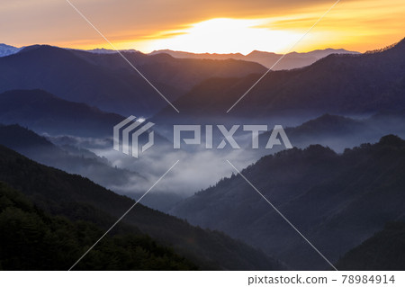 Sunrise in Kumano 78984914