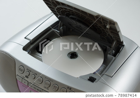 帶收音機的 CD 播放器 78987414