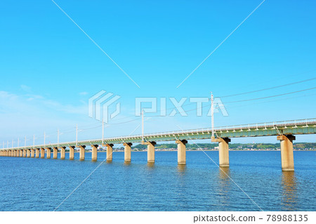 Kitaura Bridge in the blue sky, Ibaraki Prefecture 78988135