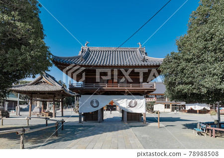 Toyokawa Inari shinkansen gate 78988508