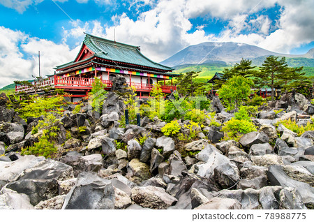 群馬縣Tsumagoi村鬼尾藏園（淺間山觀音堂） 78988775