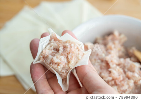 Shumai wrapped in skin Shumai wrapped in skin 78994890