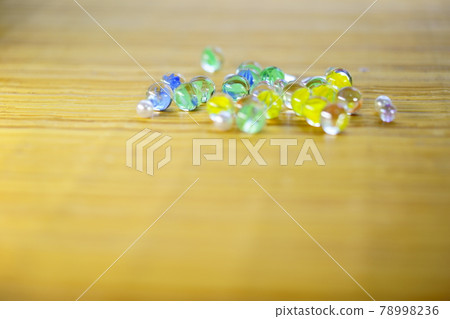 A beautiful marble placed on the porch 78998236