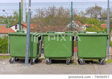 Green Garbage Containers Green Garbage Containers 79000957