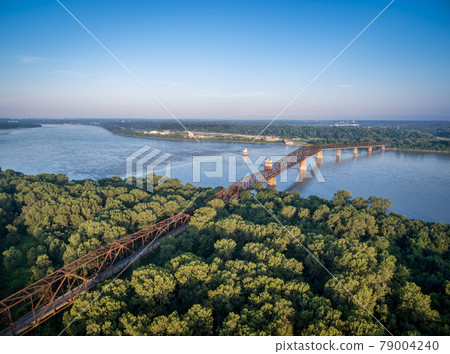 Old Chain of Rocks Bridge 79004240