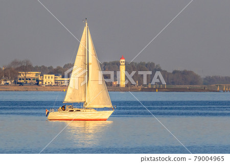 Sailing ship in Haringvliet Inlet Sailing ship in Haringvliet Inlet 79004965