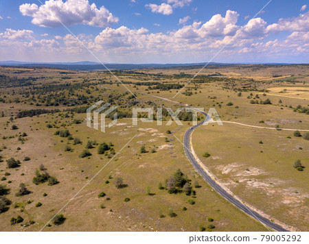 Sealed road Cevennes 79005292