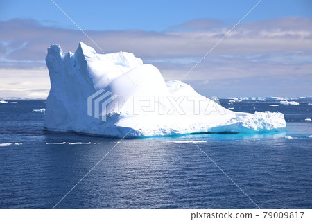 Antarctic iceberg Antarctic iceberg 79009817
