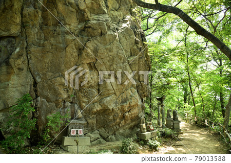 Iwatoyama 13 Buddha Iwatoyama Shinmei [Omihachiman City, Shiga Prefecture] 79013588