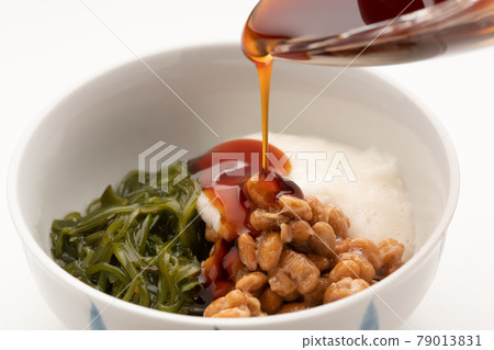 Yam, mekabu, natto, sticky 79013831