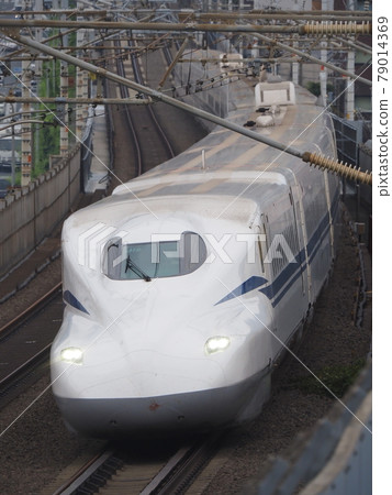 Shinkansen N700S J12 formation near Yamashina Shinkansen N700S J12 formation near Yamashina 79014369
