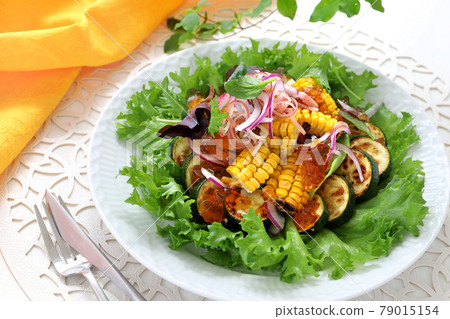 Grilled summer vegetable salad Grilled zucchini and corn salad 79015154