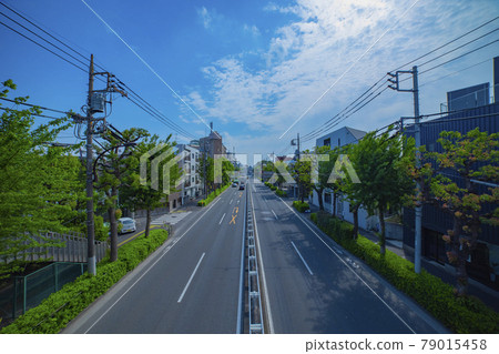 Kannana-dori Avenue with few cars Cityscape of Kannana-Dori Route 7 [Traffic image] 79015458