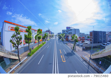 Kannana-dori Avenue with few cars Cityscape of Kannana-Dori Route 7 [Traffic image] 79015460