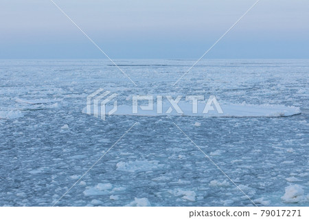 流冰季節 79017271