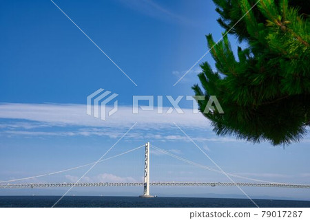 Summer sunny weather and Akashi Kaikyo Bridge Summer sunny weather and Akashi Kaikyo Bridge 79017287