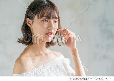 Hair arrangement for late teens girls Hair arrangement for late teens girls 79020322