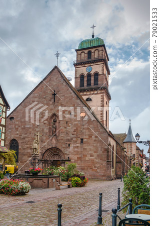 Medieval church in Kaysersberg, France 79021533