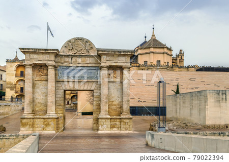 Triumphal arch in Cordoba, Spain Triumphal arch in Cordoba, Spain 79022394