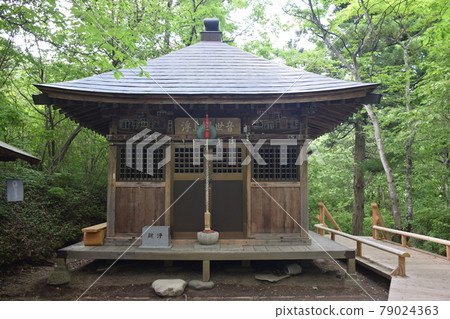 [Numata City, Gunma Prefecture] Ukishima Kannon-do 79024363
