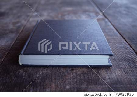 一本書 一本書 79025930