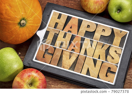 Happy Thanksgiving on tablet Happy Thanksgiving on tablet 79027378