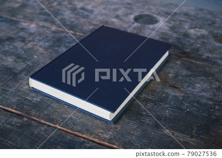 A book A book 79027536