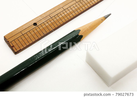 尺子和鉛筆橡皮擦 尺子和鉛筆橡皮擦 79027673