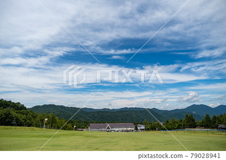 Mountain sky Mountain sky 79028941