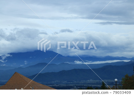 The Southern Alps before the typhoon (from Miharashi Farm in Ina City, Nagano Prefecture) The Southern Alps before the typhoon (from Miharashi Farm in Ina City, Nagano Prefecture) 79033409