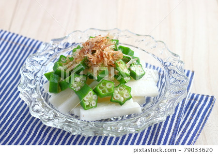 Okra and long potato sauce Okra and long potato sauce 79033620