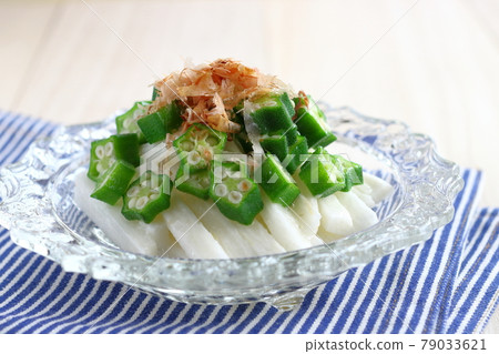 Okra and long potato sauce Okra and long potato sauce 79033621