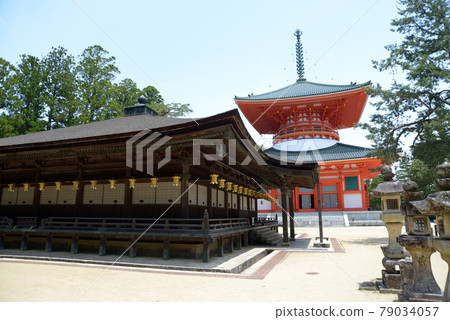 和歌山縣高野町高野山團上加蘭禦影堂和Konpon Daito 79034057