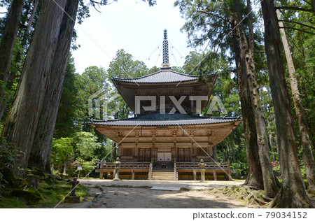 Koyasan Danjo Garan West Tower, Koya Town, Wakayama Prefecture Koyasan Danjo Garan West Tower, Koya Town, Wakayama Prefecture 79034152
