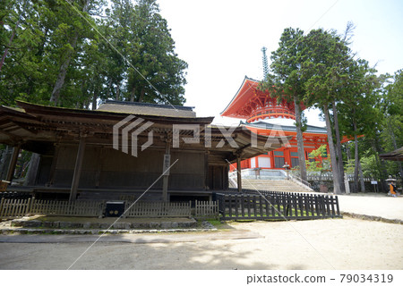 Koyasan Danjo Garan Fudodo and Konpon Daito, Koya Town, Wakayama Prefecture Koyasan Danjo Garan Fudodo and Konpon Daito, Koya Town, Wakayama Prefecture 79034319
