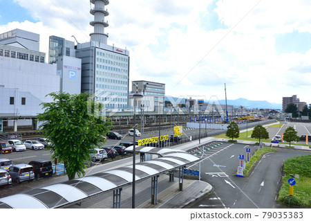 2020年夏天，山形線新莊站與赤湯站之間的電車窗外風景 79035383
