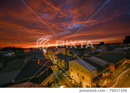 City sky haze light distribution, fire cloud special tai orange, 壯觀美美. 79037398